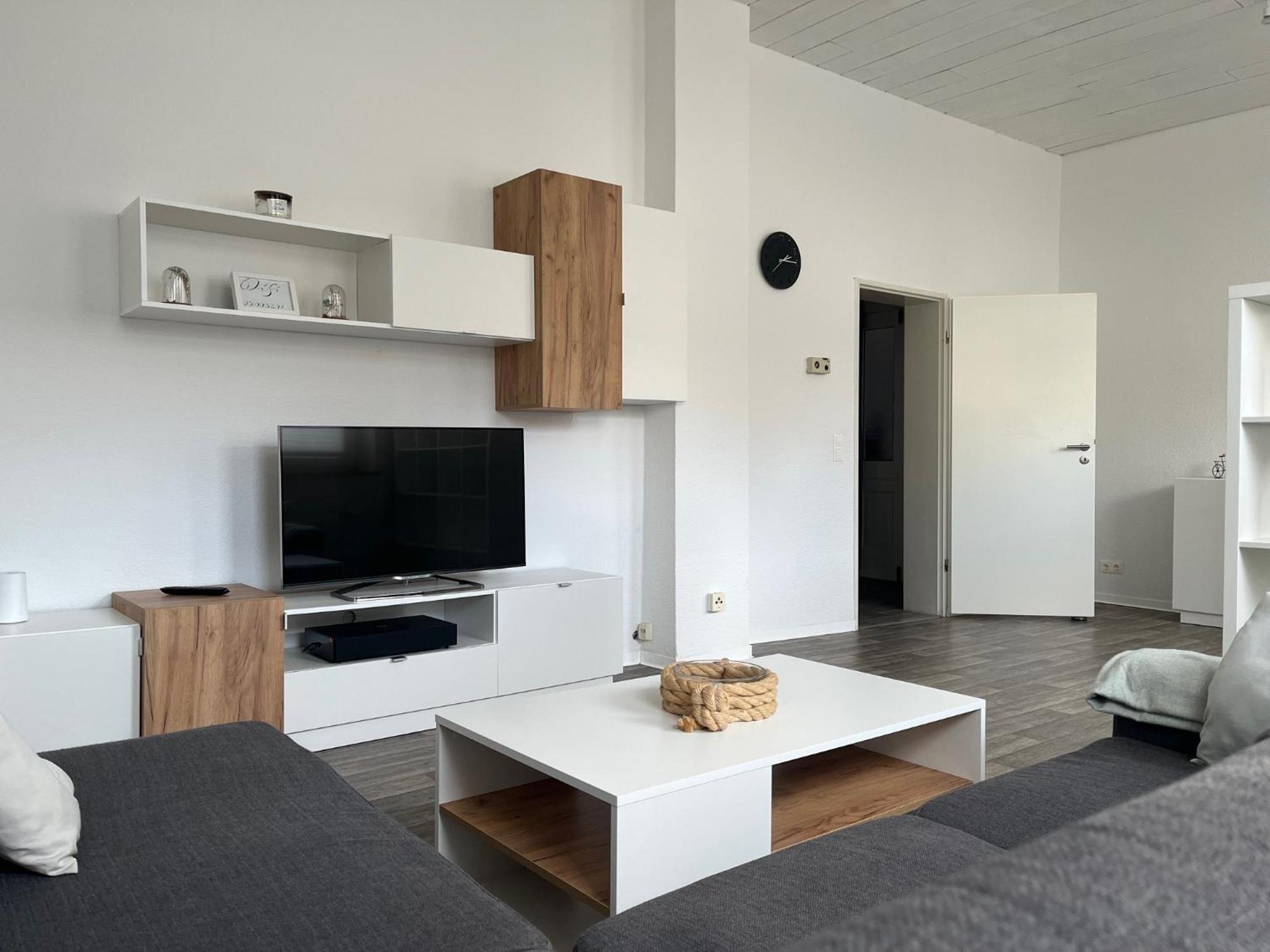 Frisch Renoviert - Ruhig Aber Dennoch Sehr Zentral Gelegen Apartment
